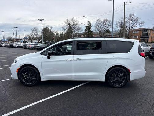 2025 Chrysler Pacifica Limited