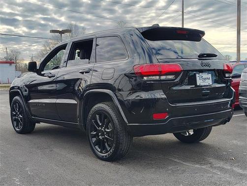 2017 Jeep Grand Cherokee Altitude