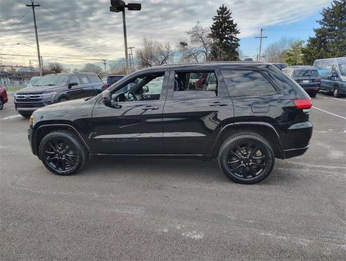 2017 Jeep Grand Cherokee Altitude