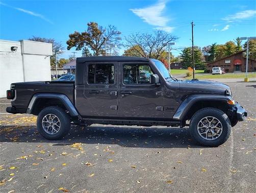 2026 Jeep Gladiator Sport S