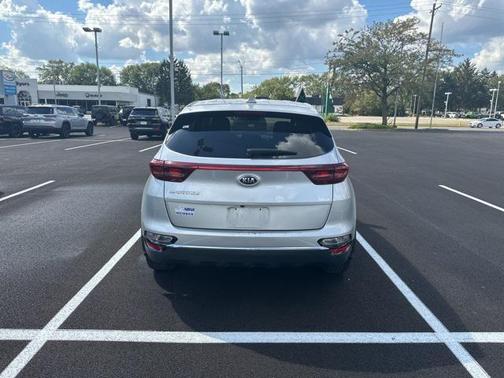 2022 Kia Sportage LX