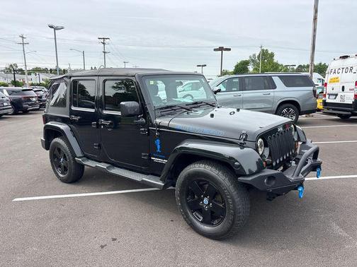 Black Clearcoat 2012 Jeep Wrangler Unlimited Sahara