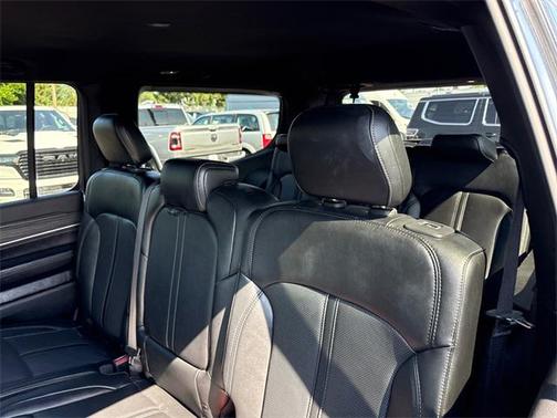 2023 Jeep Wagoneer Series III 4x4