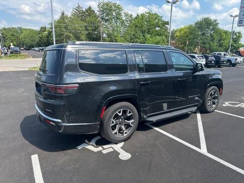 2023 Jeep Wagoneer Series III 4x4