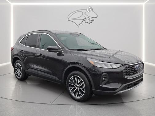 Agate Black 2025 Ford Escape PHEV