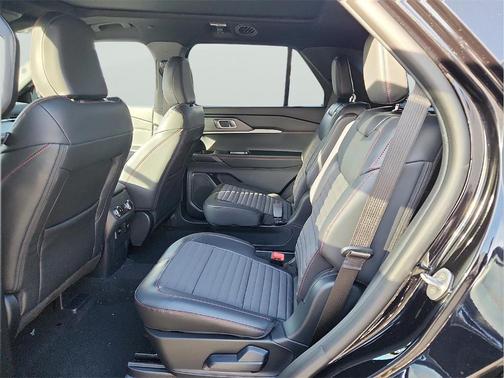 Agate Black 2026 Ford Explorer ST-Line
