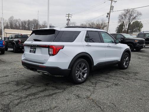 2026 Ford Explorer 