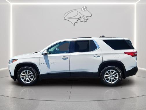Summit White 2018 Chevrolet Traverse LT Cloth