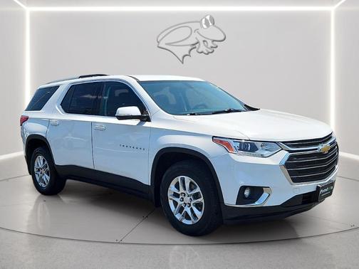 Summit White 2018 Chevrolet Traverse LT Cloth