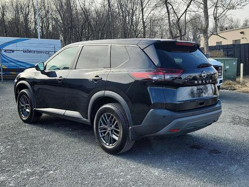 2022 Nissan Rogue S