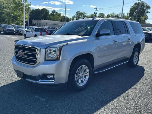 Quicksilver Metallic 2019 GMC Yukon XL SLT