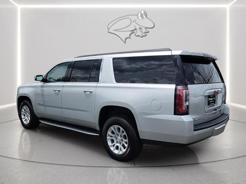 Quicksilver Metallic 2019 GMC Yukon XL SLT