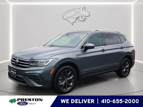 Platinum Gray Metallic 2022 Volkswagen Tiguan 2.0T SE