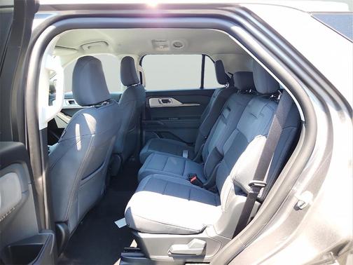Carbonized Gray 2026 Ford Explorer Active