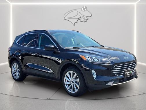 Agate Black 2022 Ford Escape Titanium