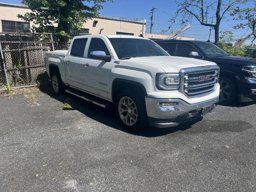 Summit White 2018 GMC Sierra 1500 SLT