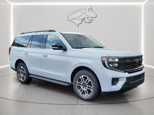 Space Silver 2026 Ford Expedition Active