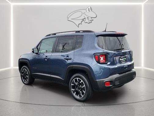 Slate Blue Pearlcoat 2023 Jeep Renegade Latitude