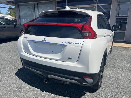 Pearl White 2019 Mitsubishi Eclipse Cross SE