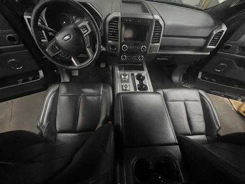 Agate Black 2020 Ford Expedition XLT