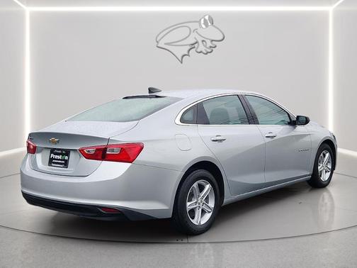 Silver Ice Metallic 2019 Chevrolet Malibu 1LS