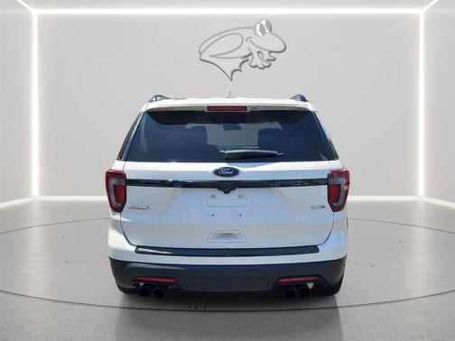 White Platinum Tri-Coat Metallic 2018 Ford Explorer sport