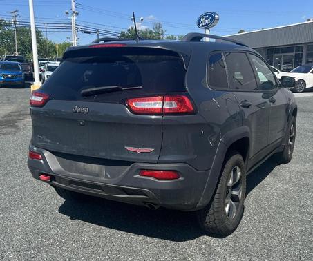 Diamond Black 2017 Jeep Cherokee Trailhawk