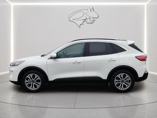 Star White 2022 Ford Escape SEL