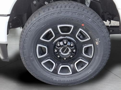 Star White 2025 Ford F-350 Platinum