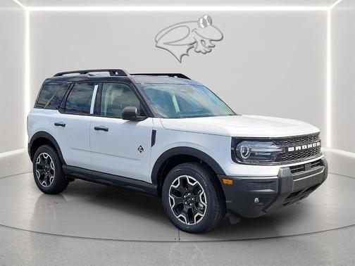 Oxford White 2026 Ford Bronco Sport Outer Banks