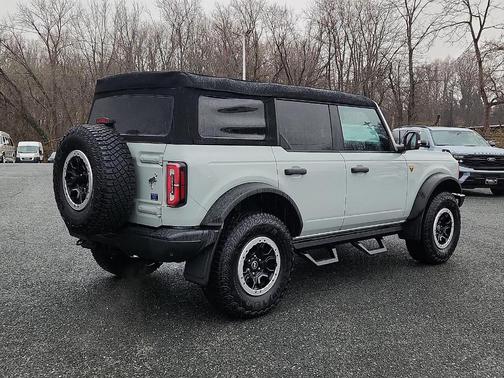 2023 Ford Bronco Badlands Advanced