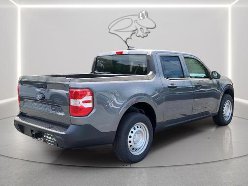 Carbonized Gray Metallic 2026 Ford Maverick XL