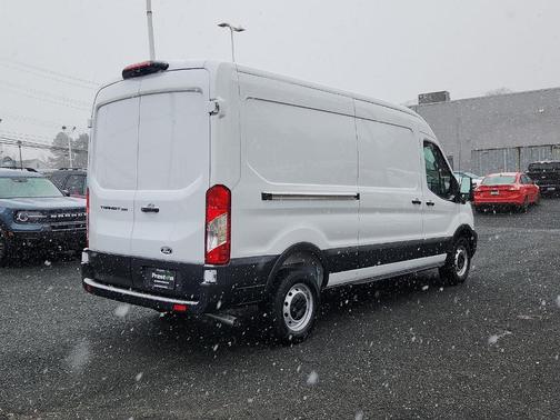 2026 Ford Transit-250 148 WB Medium Roof Cargo