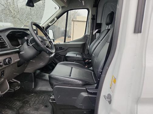 2026 Ford Transit-250 148 WB Medium Roof Cargo
