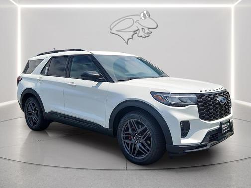 Star White 2026 Ford Explorer ST