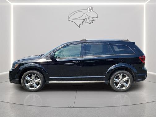 Pitch Black Clearcoat 2017 Dodge Journey Crossroad