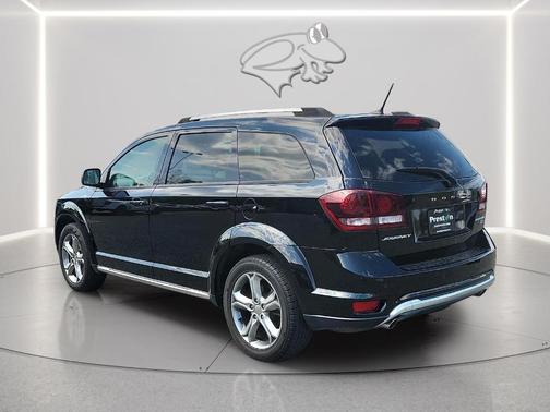 Pitch Black Clearcoat 2017 Dodge Journey Crossroad