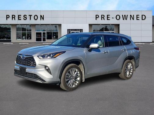 2023 Toyota Highlander Hybrid Platinum