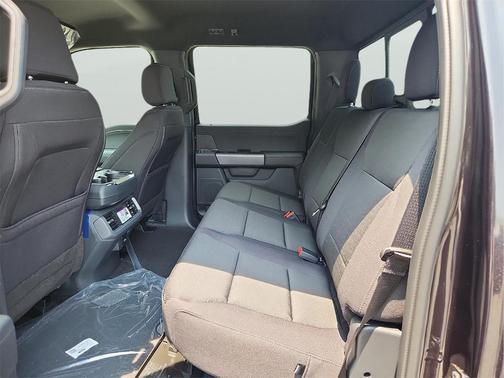 Agate Black 2026 Ford F-150 XLT