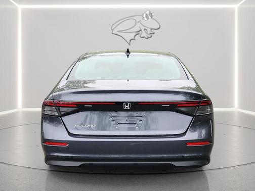 Meteorite Gray Metallic 2025 Honda Accord SE