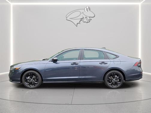 Meteorite Gray Metallic 2025 Honda Accord SE