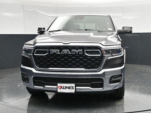Granite Crystal Metallic Clearcoat 2026 RAM 1500 Big Horn/Lone Star
