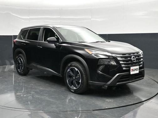 Super Black 2025 Nissan Rogue SV