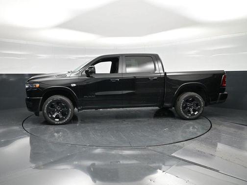 Diamond Black Crystal Pearlcoat 2026 RAM 1500 Big Horn/Lone Star