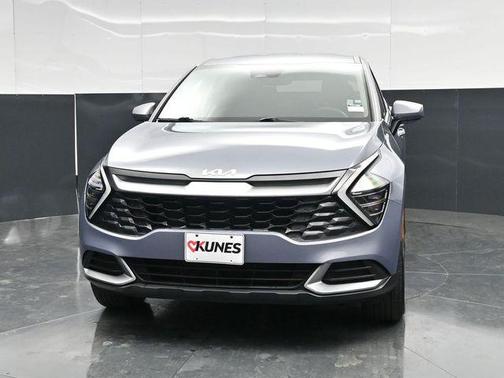 Everlasting Silver 2025 Kia Sportage LX