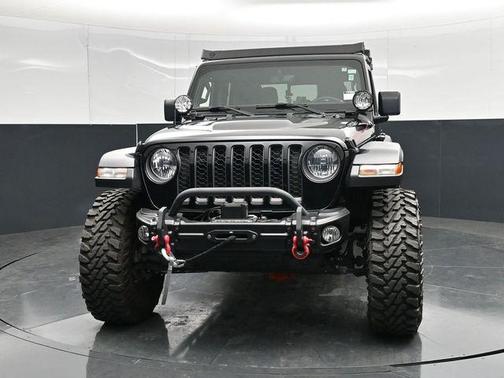 Black Clearcoat 2022 Jeep Gladiator Rubicon