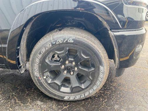Diamond Black Crystal Pearlcoat 2026 RAM 1500 Big Horn/Lone Star