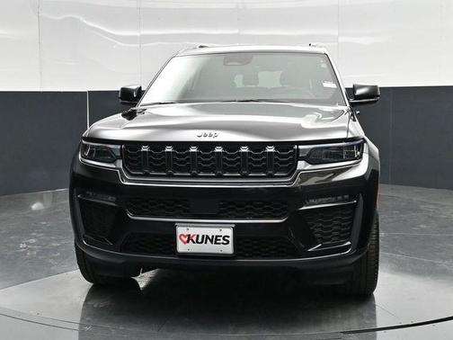 Diamond Black Crystal Pearlcoat 2026 Jeep Grand Cherokee L Limited