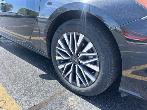 Super Black Clearcoat 2025 Nissan Altima 2.5 SV