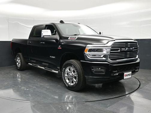 Diamond Black Crystal Pearlcoat 2024 RAM 2500 Laramie Crew Cab 4x4 6'4' Box